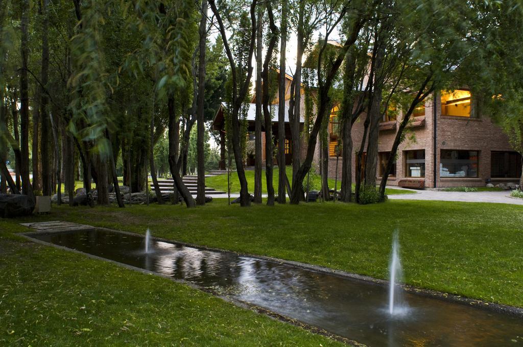 Hotel Posada Los Alamos El Calafate Zewnętrze zdjęcie